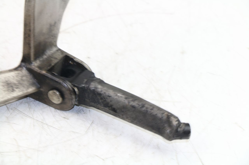 photo de SOPORTE ESTRIBERA TRASERA IZQUIERDA KTM DUKE 390 (2013 - 2017) - Otra perspectiva