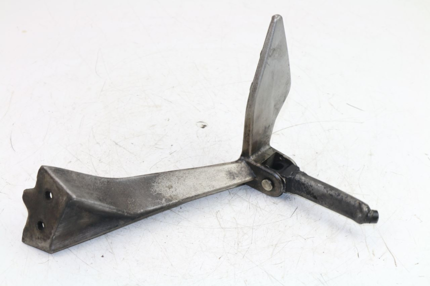 photo de SOPORTE ESTRIBERA TRASERA IZQUIERDA KTM DUKE 390 (2013 - 2017) - Primer plano técnico