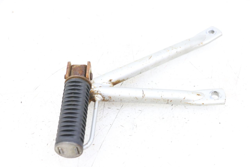 photo de SOPORTE ESTRIBERA TRASERA IZQUIERDA KYMCO STRYKER OFF ROAD 125 (1999 - 2005) - Detalle de la pieza