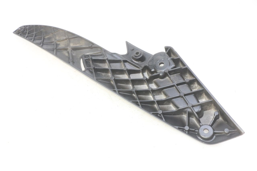 photo de PLATINA APOYA PIE TRASERO IZQUIERDO GILERA NEXUS 125 (2009 - 2013) - Otra perspectiva