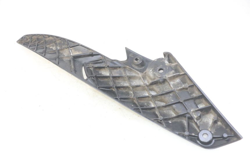 photo de PLACA DE APOYO DEL PIE TRASERO IZQUIERDO GILERA NEXUS 125 (2007 - 2009) - Primer plano técnico