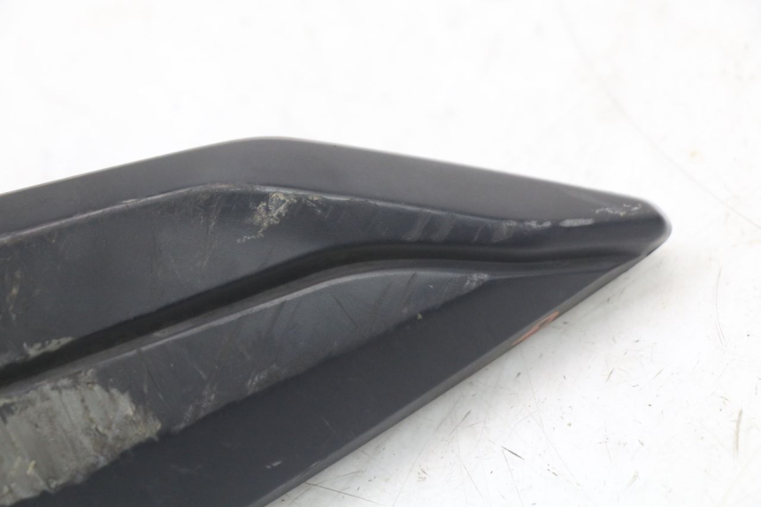 photo de SOPORTE ESTRIBERA TRASERA IZQUIERDA PEUGEOT BELVILLE 125 (2017 - 2021) - Zoom estado de uso