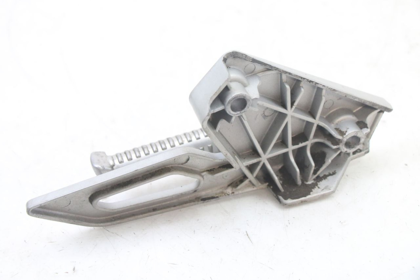 photo de SOPORTE ESTRIBERA TRASERA IZQUIERDA PEUGEOT SPEEDFIGHT 3 LC 2T 50 (2009 - 2015) - Vista general del producto