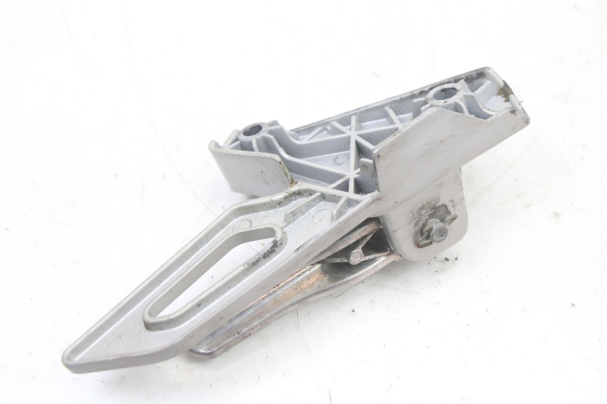 photo de SOPORTE ESTRIBERA TRASERA IZQUIERDA PEUGEOT SPEEDFIGHT 3 LC 2T 50 (2009 - 2015) - Detalles de los puntos de fijación