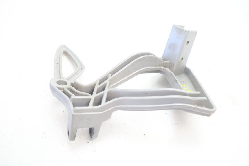 photo de SOPORTE ESTRIBERA TRASERA IZQUIERDA CAN-AM SPYDER RS 1000 (2008 - 2012) - Otra perspectiva