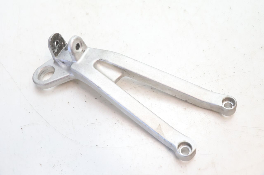 photo de SOPORTE ESTRIBERA TRASERA IZQUIERDA DUCATI SS IE DS CARENEE 1000 (2002 - 2006) - Detalle de la pieza