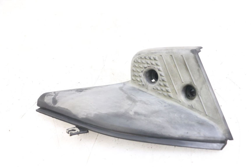 photo de PLACA DE APOYO DEL PIE TRASERO IZQUIERDO MBK STUNT NAKED 50 (2004 - 2018) - Primer plano técnico