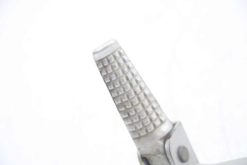 photo de PLACA DE APOYO DEL PIE TRASERO IZQUIERDO SUZUKI GSF S BANDIT 600 (2000 - 2004) - Zoom estado de uso