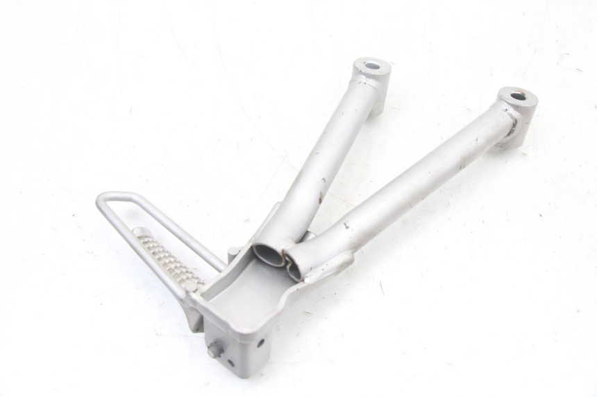 photo de PLACA DE APOYO DEL PIE TRASERO IZQUIERDO SUZUKI GSF S BANDIT 600 (2000 - 2004) - Detalles de los puntos de fijación