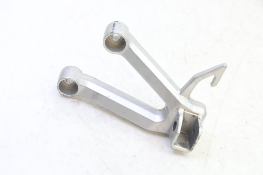 photo de SOPORTE ESTRIBERA TRASERA IZQUIERDA SUZUKI SV S 650 (2003 - 2009) - Detalle de la pieza
