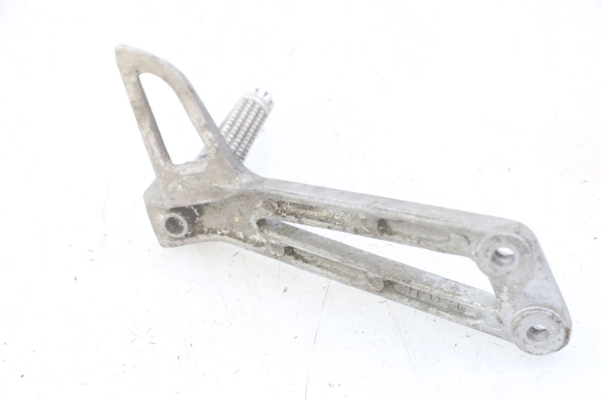 photo de SOPORTE ESTRIBERA TRASERA IZQUIERDA YAMAHA TDR DELTABOX 125 (1997 - 2003) - Primer plano técnico