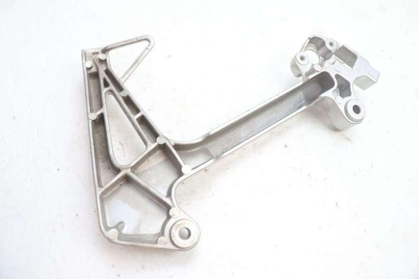 photo de PLACA DE APOYO DEL PIE TRASERO IZQUIERDO HONDA VFR FI RC46 800 (1998 - 2001) - Vista general del producto