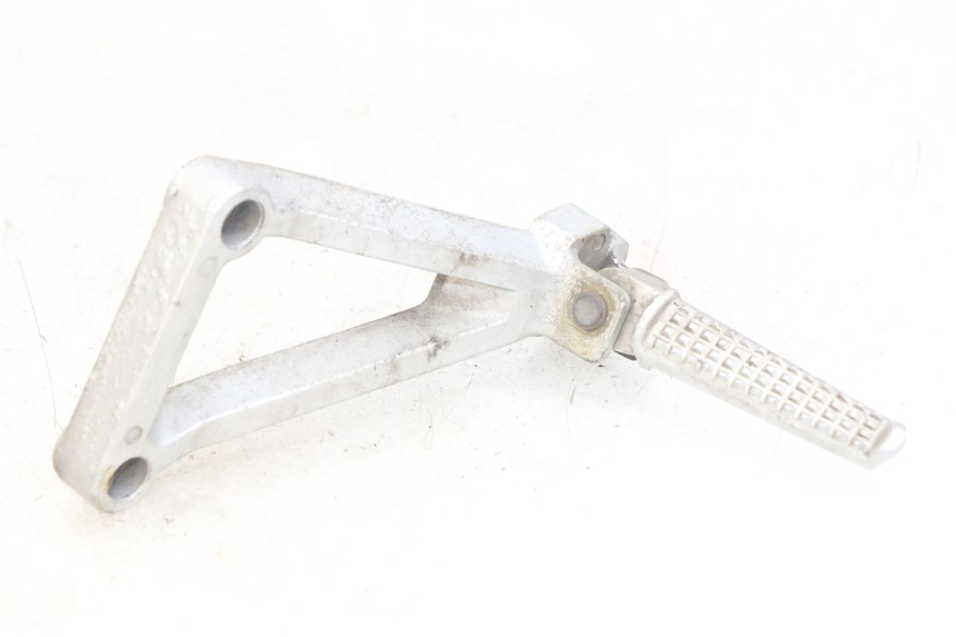 photo de PLACA DE APOYO DEL PIE TRASERO IZQUIERDO DAELIM VJ ROADWIN FI 125 (2008 - 2017) - Vista principal