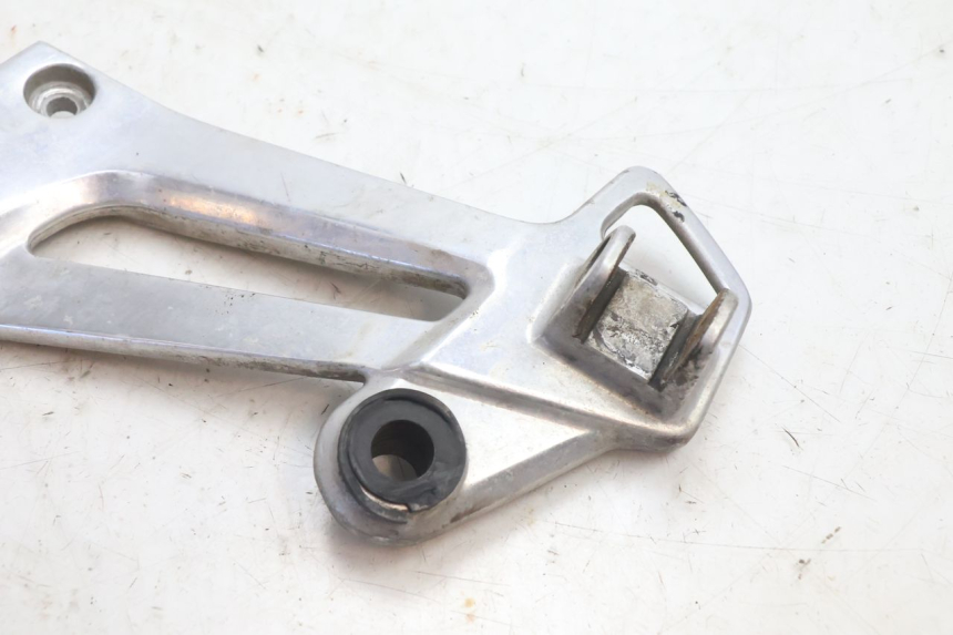 photo de SOPORTE ESTRIBERA TRASERA IZQUIERDA YAMAHA XJR 1300 (1998 - 2002) - Zoom estado de uso