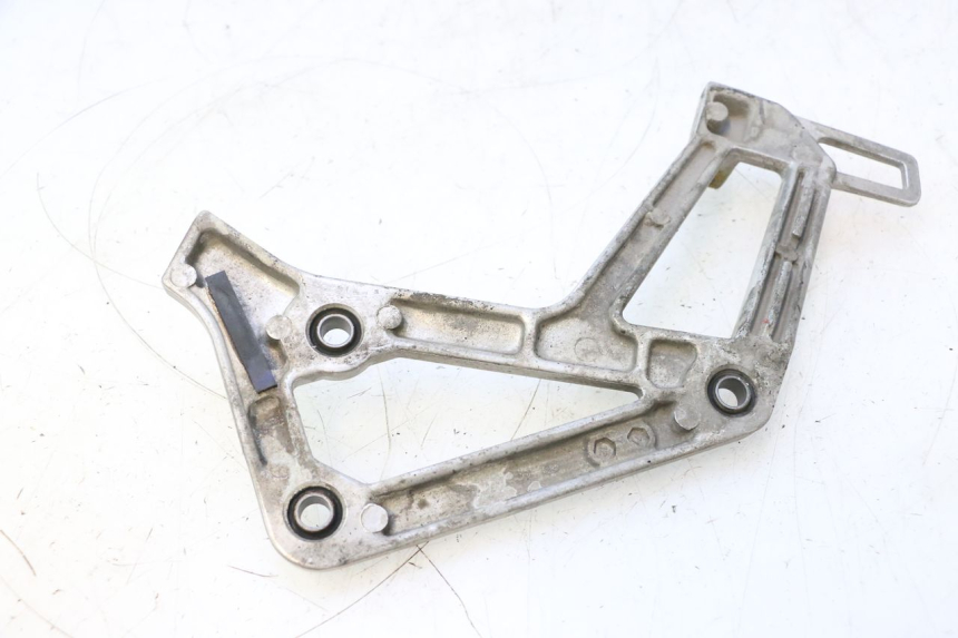 photo de SOPORTE ESTRIBERA TRASERA IZQUIERDA HONDA XRV AFRICA TWIN 750 (1990 - 1992) - Zoom estado de uso