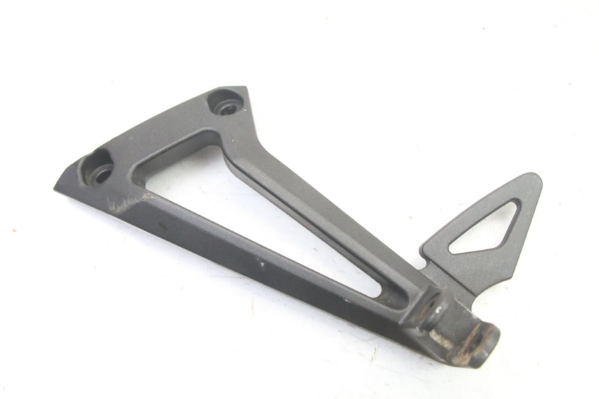 photo de SOPORTE ESTRIBERA TRASERA IZQUIERDA YAMAHA FZ6 FAZER S2 600 (2007 - 2011) - Vista principal