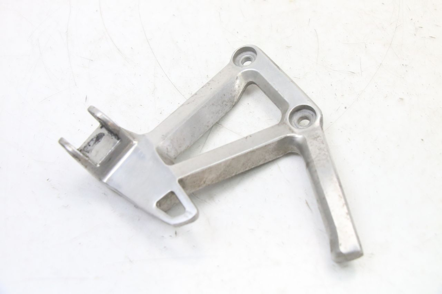 photo de SOPORTE ESTRIBERA TRASERA IZQUIERDA YAMAHA FZS FAZER 600 (2001 - 2003) - Vista principal