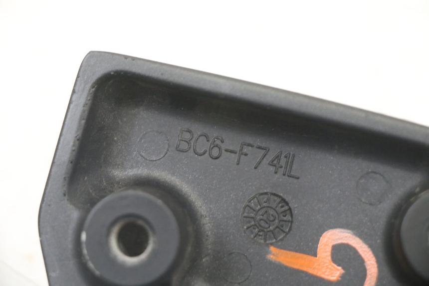 photo de SOPORTE ESTRIBERA TRASERA IZQUIERDA YAMAHA TRACER 7 700 (2020 - 2024) - Detalles de los puntos de fijación