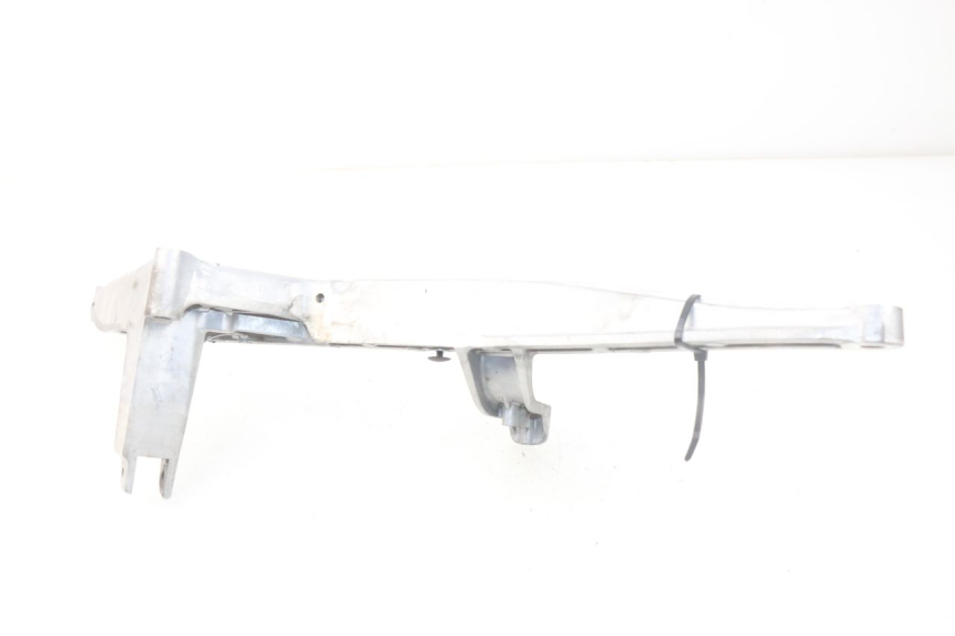 photo de SOPORTE ESTRIBERA TRASERA IZQUIERDA YAMAHA YP T-MAX TMAX 530 (2017 - 2020) - Otra perspectiva