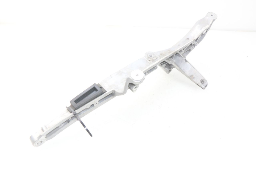 photo de SOPORTE ESTRIBERA TRASERA IZQUIERDA YAMAHA YP T-MAX TMAX 530 (2017 - 2020) - Vista general del producto