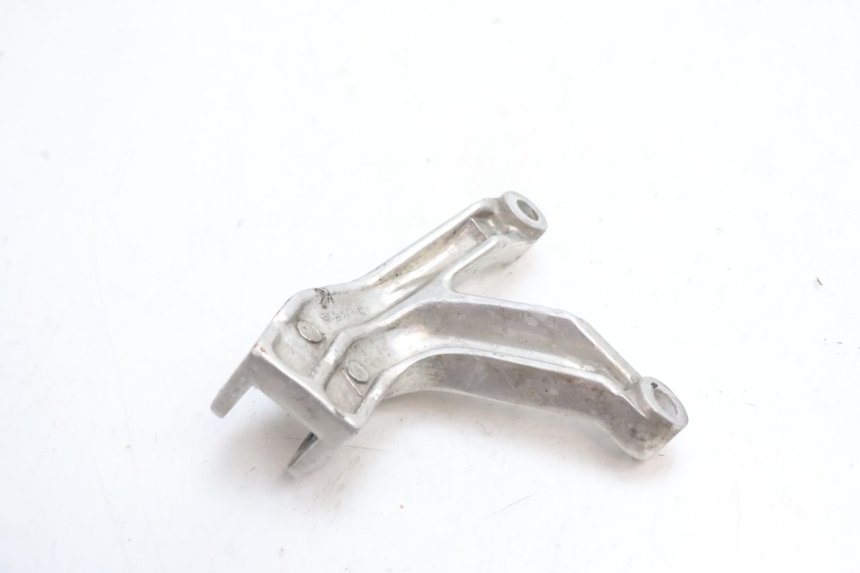photo de SOPORTE ESTRIBERA TRASERA IZQUIERDA YAMAHA YZF R GENESIS 750 (1993 - 1998) - Otra perspectiva