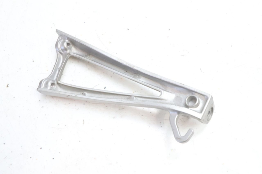 photo de SOPORTE ESTRIBERA TRASERA IZQUIERDA YAMAHA YZF R6 600 (2008 - 2009) - Otra perspectiva