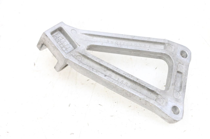 photo de SOPORTE ESTRIBERA TRASERA IZQUIERDA KAWASAKI ZR 7 750 (1999 - 2004) - Zoom estado de uso