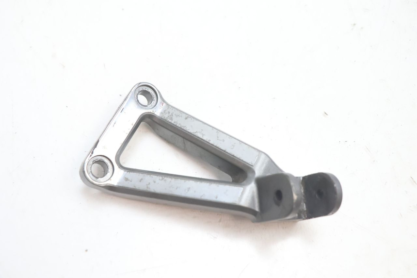 photo de PLACA DE APOYO DEL PIE TRASERO IZQUIERDO KAWASAKI ZX-6R ZX6R 600 (1995 - 1997) - Detalle de la pieza