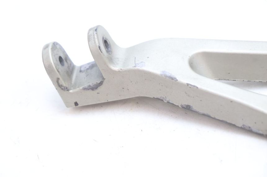 photo de SOPORTE ESTRIBERA TRASERA IZQUIERDA KAWASAKI ZX-6R ZX6R 600 (2000 - 2002) - Otra perspectiva
