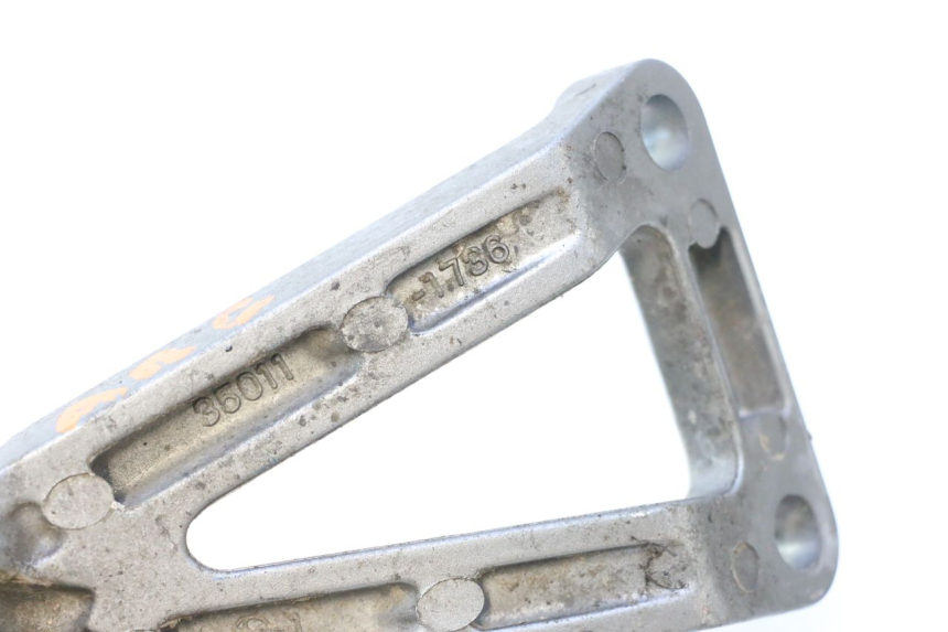photo de PLACA DE APOYO DEL PIE TRASERO IZQUIERDO KAWASAKI ZX-6R ZX6R 600 (1995 - 1997) - Detalle de la pieza