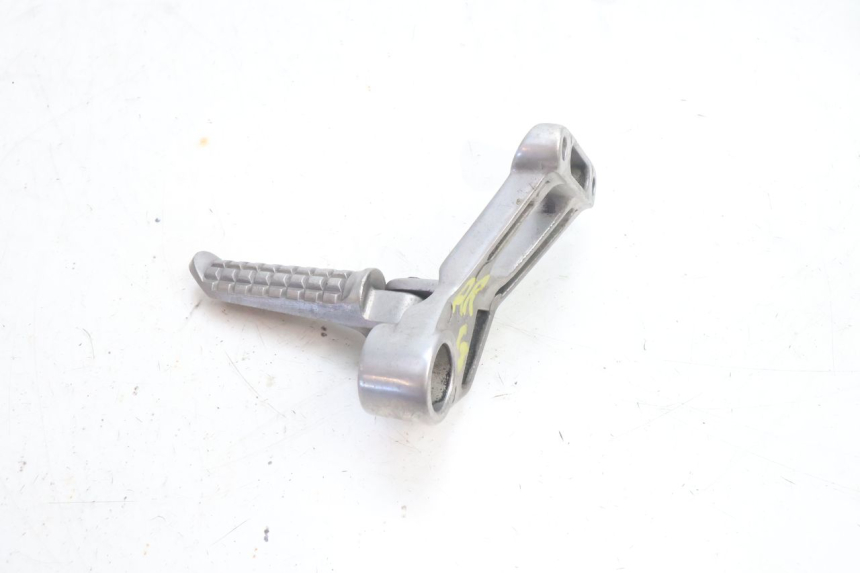 photo de SOPORTE ESTRIBERA TRASERA IZQUIERDA KAWASAKI ZZR 600 (1995 - 2004) - Otra perspectiva