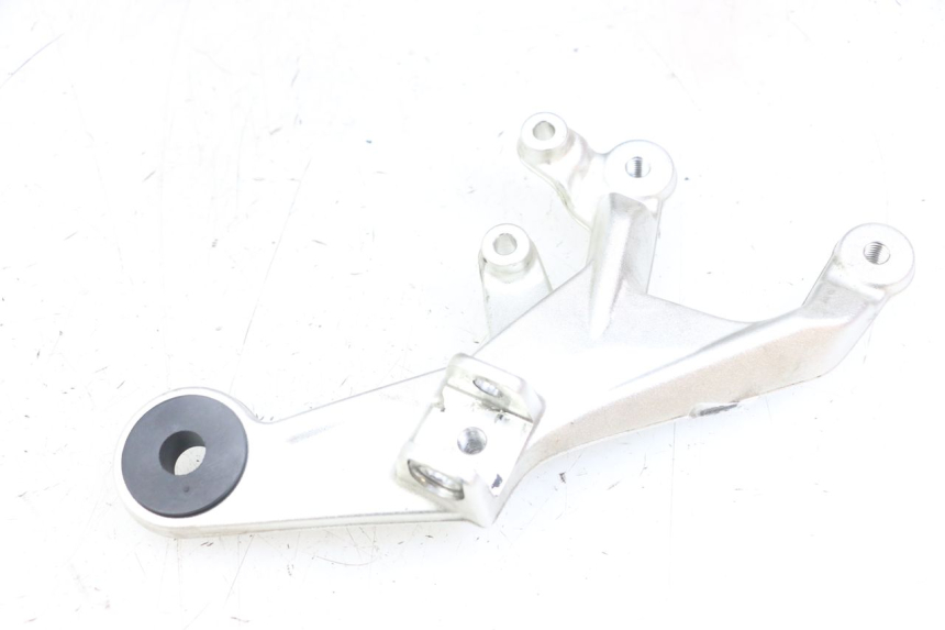 photo de SOPORTE ESTRIBERA DELANTERA DERECHA BMW S RR ABS S1000RR 1000 (2015 - 2018) - Vista principal