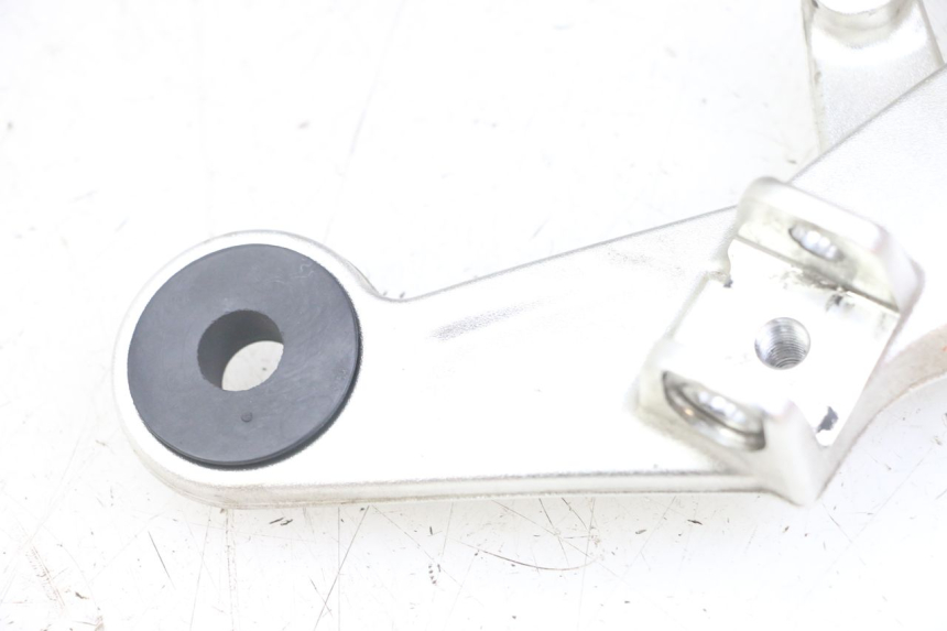 photo de SOPORTE ESTRIBERA DELANTERA DERECHA BMW S RR ABS S1000RR 1000 (2015 - 2018) - Vista general del producto