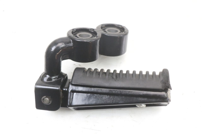 photo de SOPORTE ESTRIBERA DELANTERA DERECHA ARCHIVE CAFE RACER 4T 50 (2019 - 2024) - Primer plano técnico