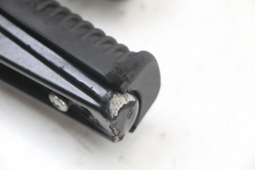 photo de SOPORTE ESTRIBERA DELANTERA DERECHA ARCHIVE CAFE RACER 4T 50 (2019 - 2024) - Vista general del producto