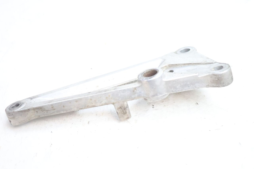 photo de SOPORTE ESTRIBERA DELANTERA DERECHA HONDA CB TWO FIFTY 250 (1991 - 2002) - Otra perspectiva