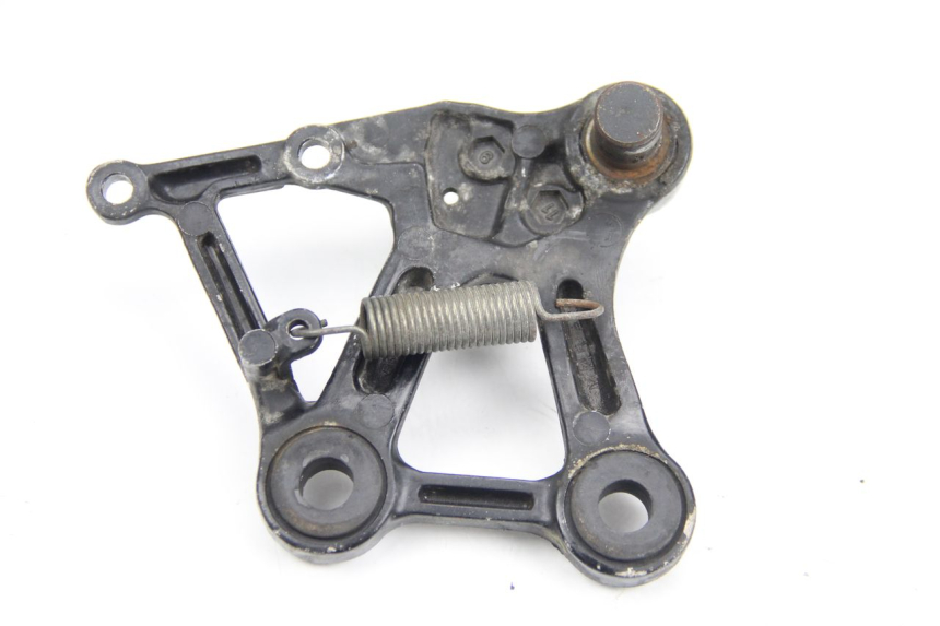 photo de SOPORTE ESTRIBERA DELANTERA DERECHA HONDA CBR F SC21 1000 (1986 - 1992) - Otra perspectiva