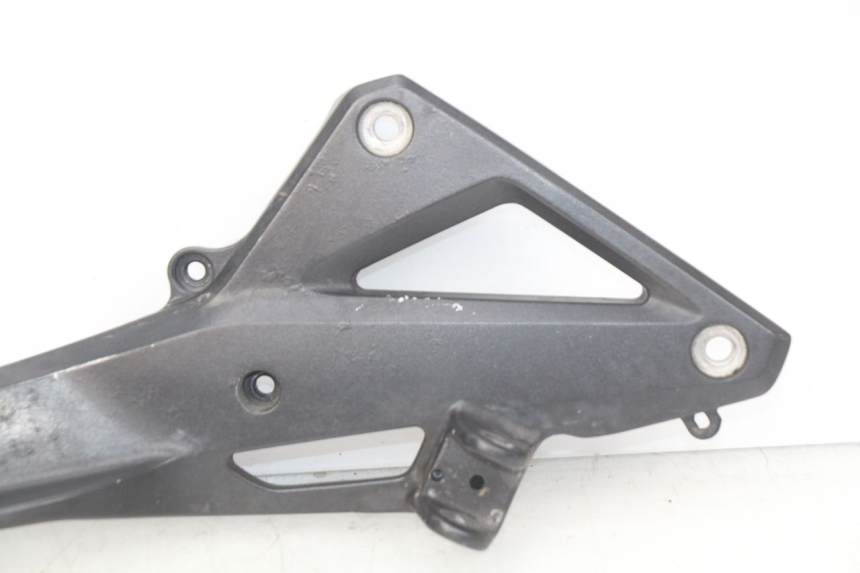 photo de SOPORTE ESTRIBERA DELANTERA DERECHA HONDA CBRF CBR-F PC41 600 (2011 - 2013) - Detalles de los puntos de fijación