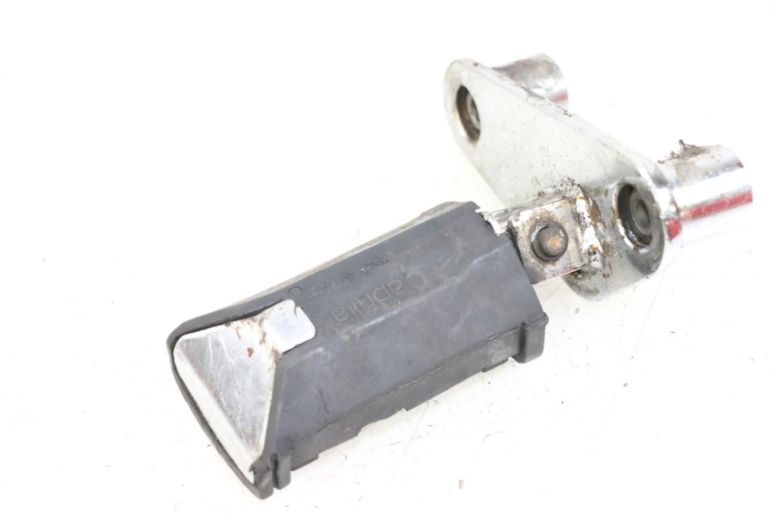 photo de SOPORTE ESTRIBERA DELANTERA DERECHA APRILIA CLASSIC 125 (1995 - 2001) - Detalle de la pieza