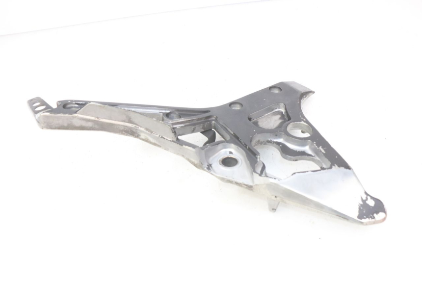 photo de PLACA DE APOYO DELANTERA DERECHA YAMAHA FJ 3CX 1200 (1986 - 1996) - Detalle de la pieza