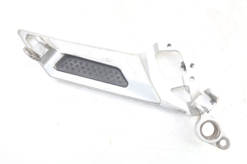 photo de PLACA DE APOYO DELANTERO DERECHO YAMAHA FJR ABS 1300 (2006 - 2012) - Detalle de la pieza
