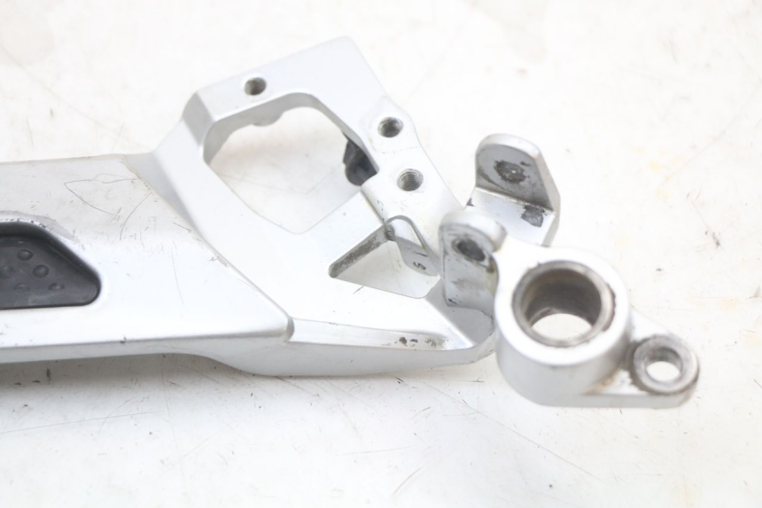 photo de PLACA DE APOYO DELANTERO DERECHO YAMAHA FJR ABS 1300 (2006 - 2012) - Vista general del producto