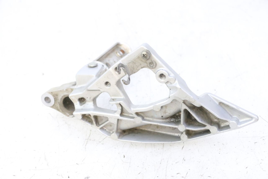 photo de PLATINA APOYA PIE DELANTERO DERECHO YAMAHA FJR ABS 1300 (2016 - 2020) - Vista general del producto