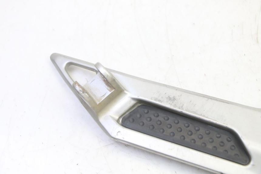 photo de PLACA DE APOYO DELANTERO DERECHO YAMAHA FJR ABS 1300 (2006 - 2012) - Detalle de la pieza