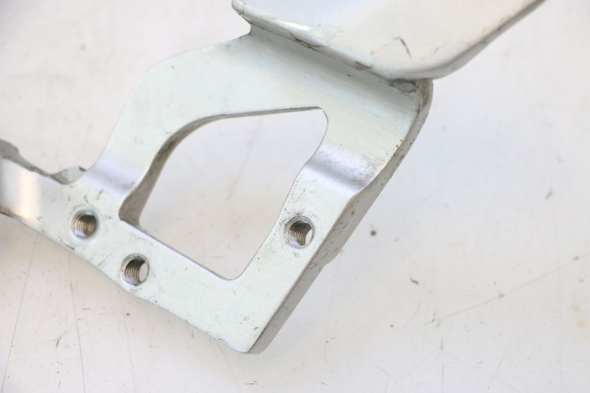 photo de SOPORTE ESTRIBERA DELANTERA DERECHA YAMAHA FJR 1300 (2001 - 2005) - Zoom estado de uso
