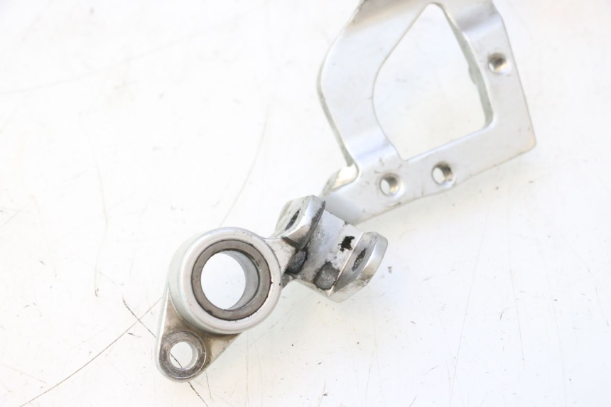 photo de SOPORTE ESTRIBERA DELANTERA DERECHA YAMAHA FJR 1300 (2001 - 2005) - Estado de la superficie y material
