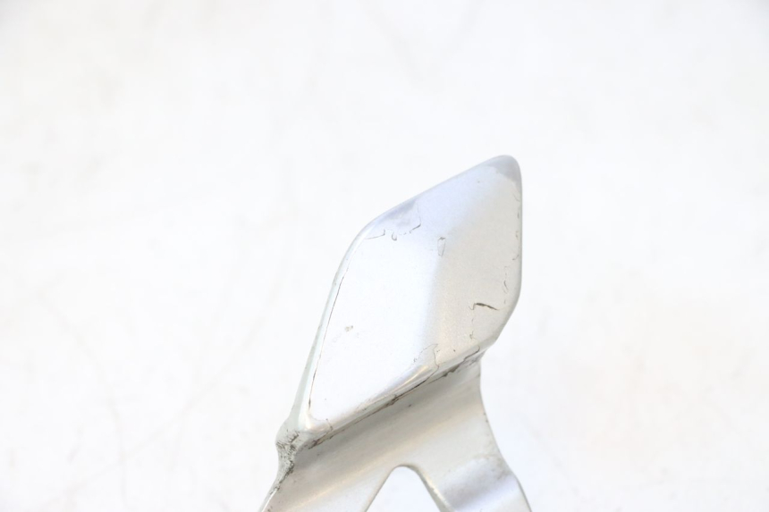 photo de SOPORTE ESTRIBERA DELANTERA DERECHA YAMAHA FJR 1300 (2001 - 2005) - Marcados y referencias originales