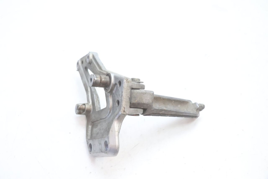 photo de SOPORTE ESTRIBERA DELANTERA DERECHA KAWASAKI GPX F ZX750F 750 (1986 - 1990) - Primer plano técnico