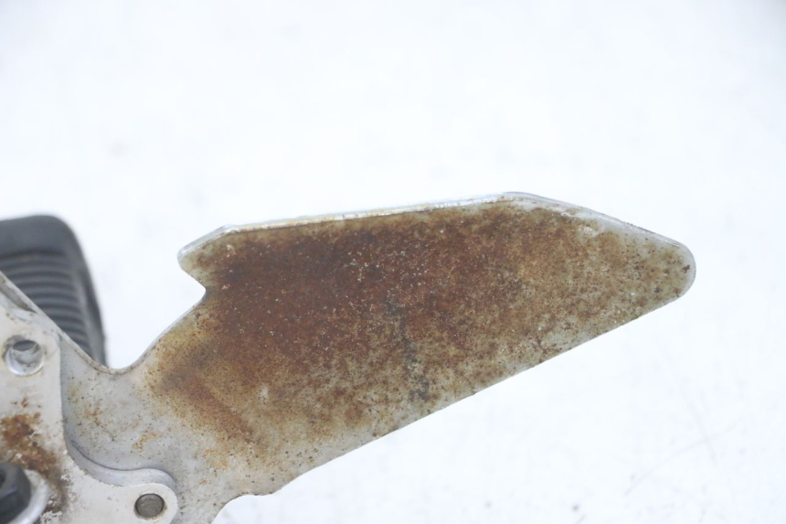 photo de SOPORTE ESTRIBERA DELANTERA DERECHA SUZUKI GS GSE 500 (2001 - 2003) - Vista general del producto