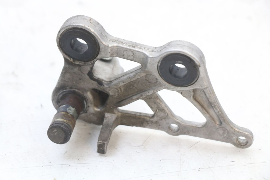 photo de SOPORTE ESTRIBERA DELANTERA DERECHA HONDA CBR F 1000 (1993 - 1996) - Primer plano técnico